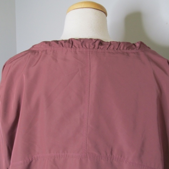 Athleta  Sz M Chill Bomber Cropped Full Zip Water Resistant Windbreaker Jacket - Picture 8 of 12